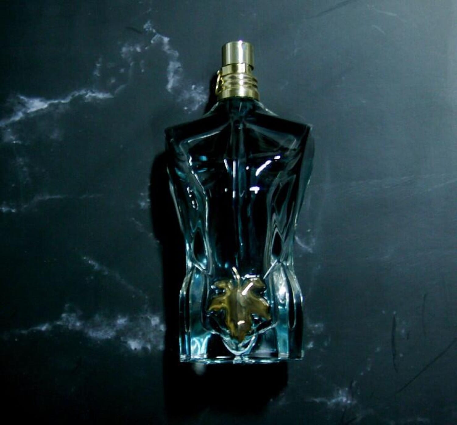 Le Beau Le Parfum, view
