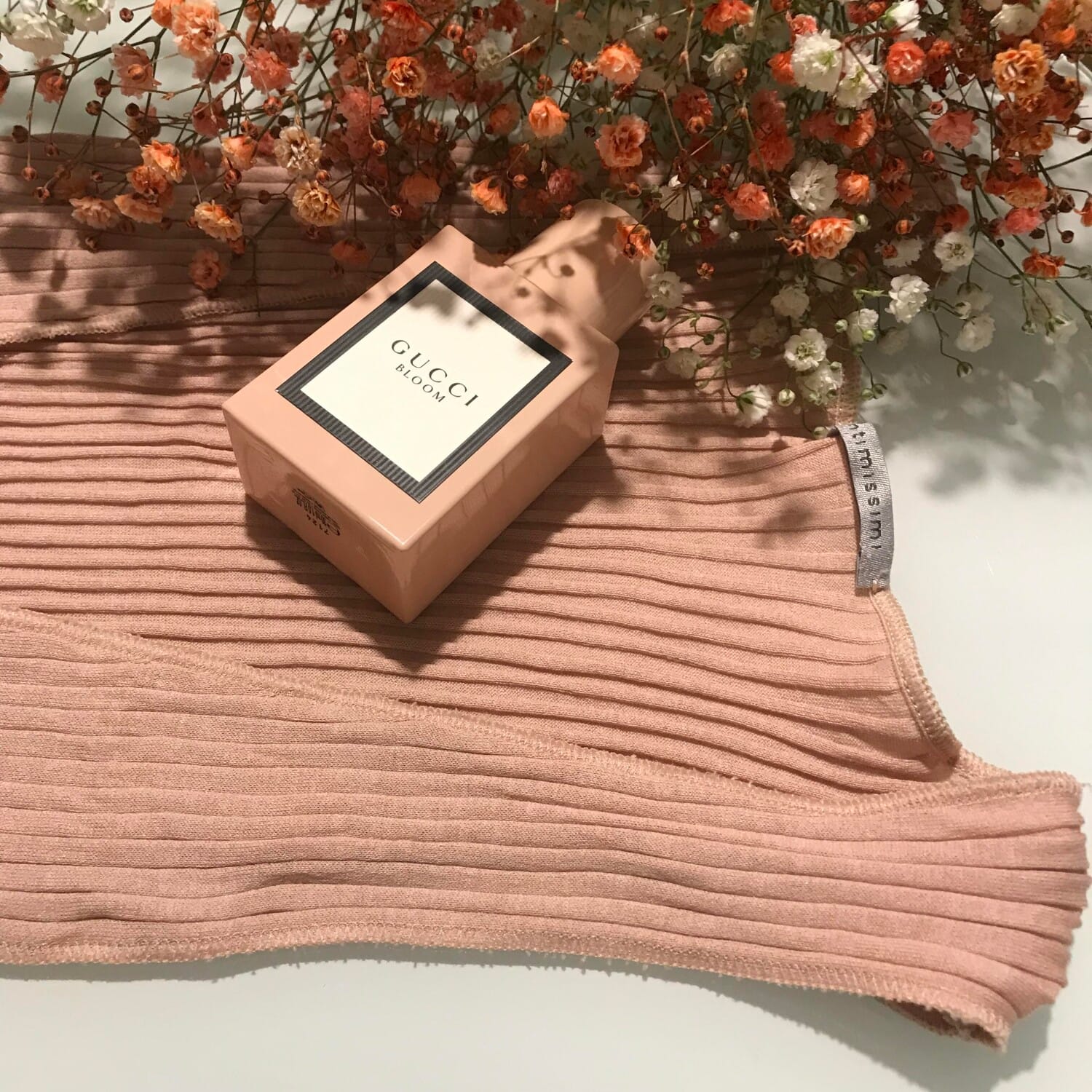 Gucci Bloom, bottle, angle