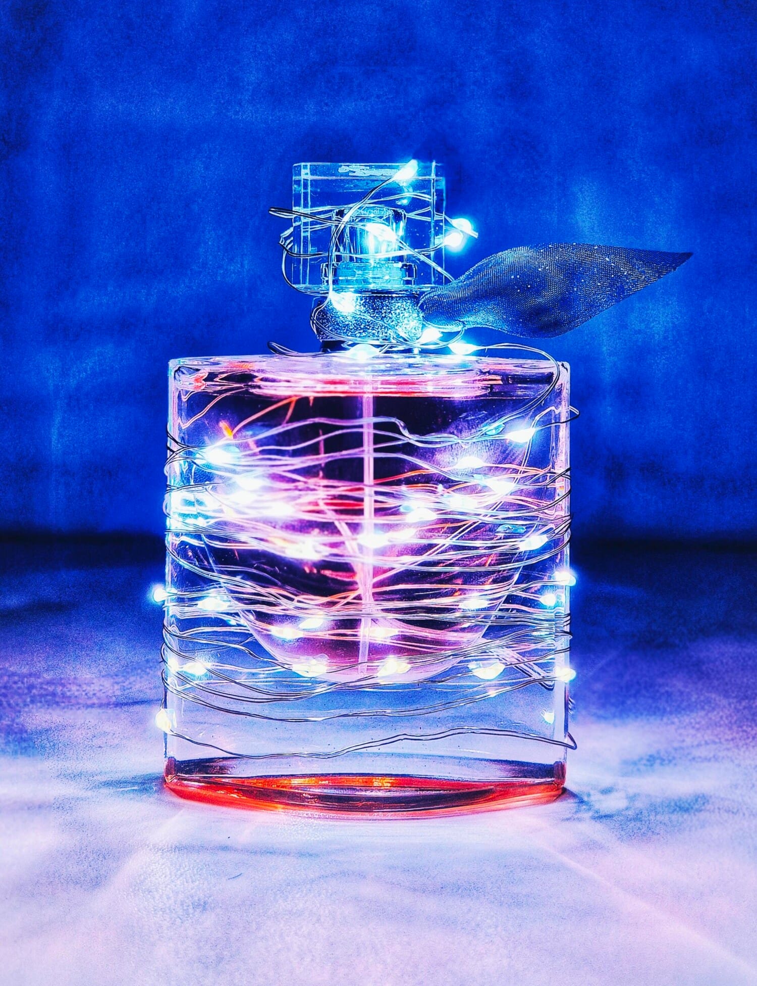 La Vie Est Belle, bottle, angle