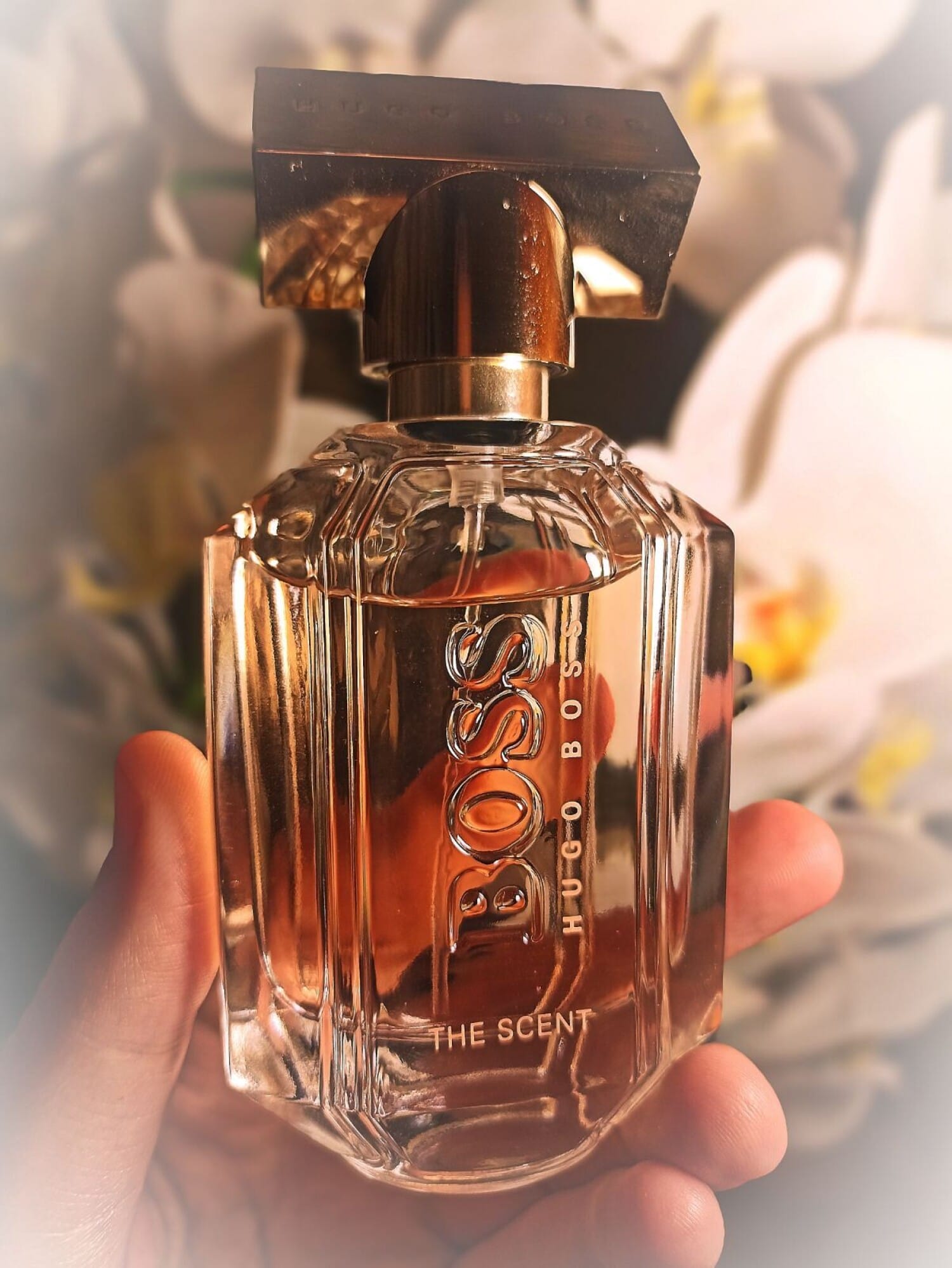 Boss The Scent For Her, on-skin / lifestyle