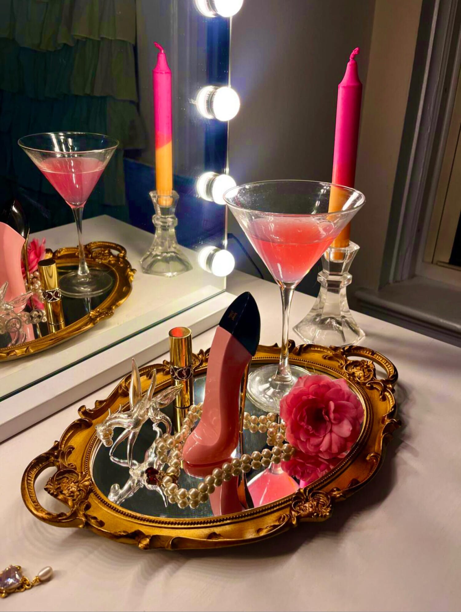 Good Girl Blush, bottle, angle