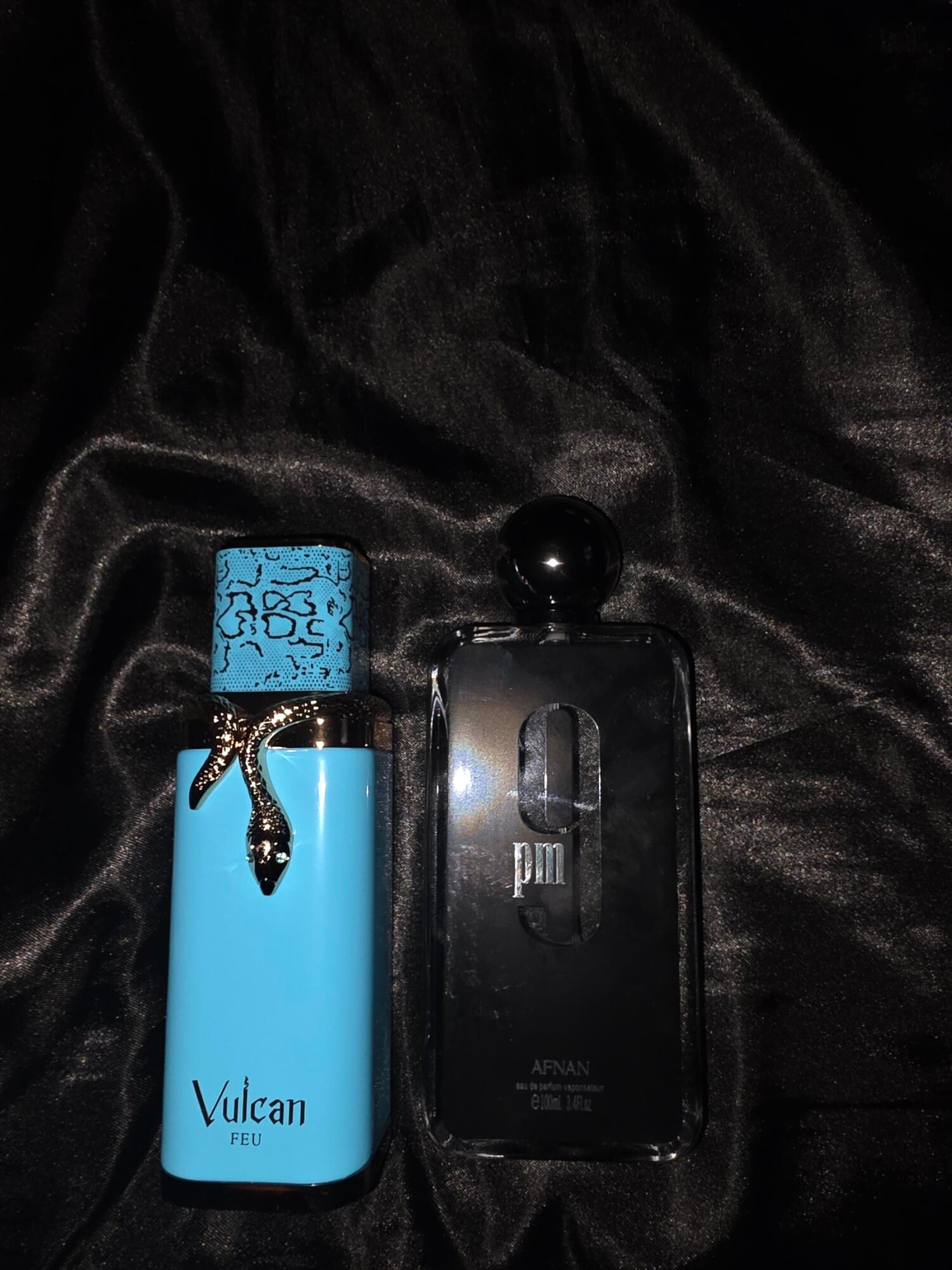 Vulcan Feu, on-skin / lifestyle