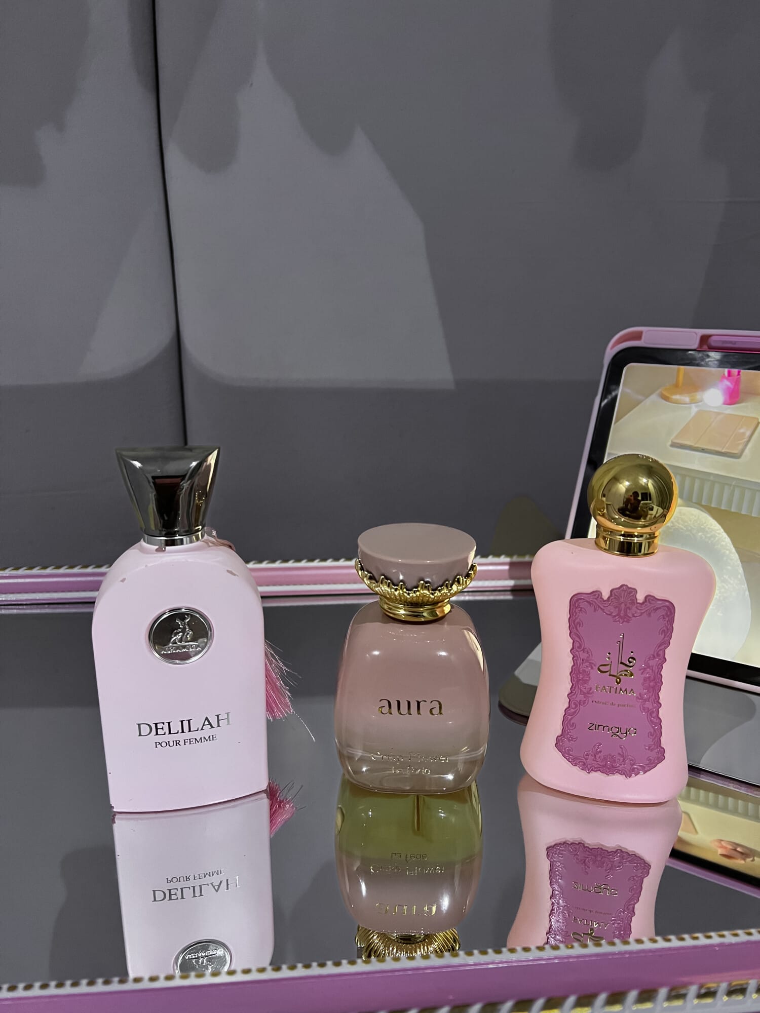 Fatima Pink, view
