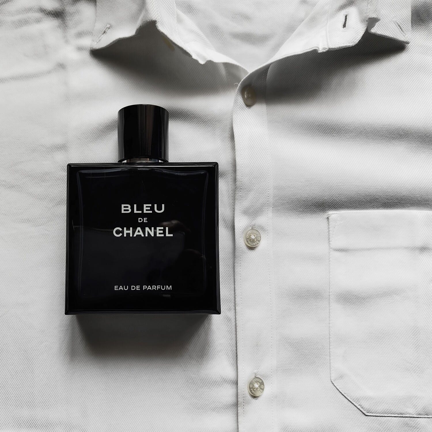 Bleu de Chanel Eau de Parfum, bottle, angle