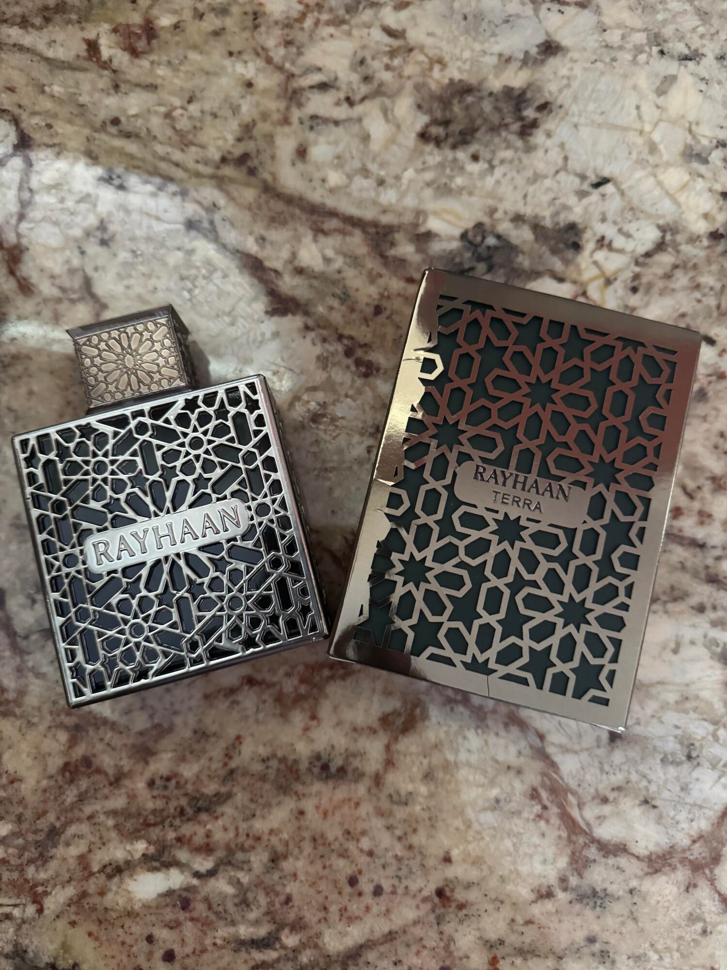 Terra, decant + box