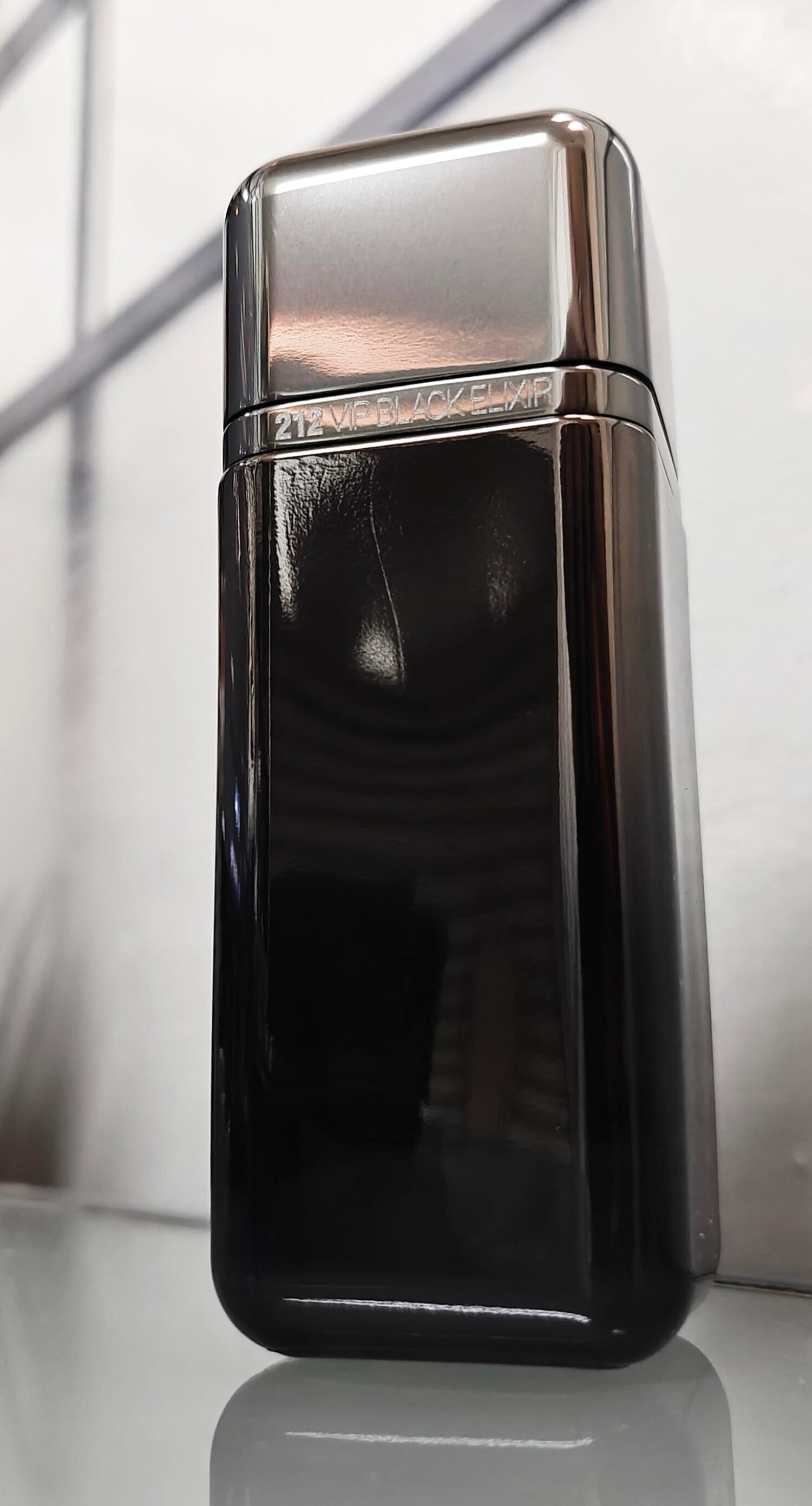 212 VIP Black Elixir, bottle, angle