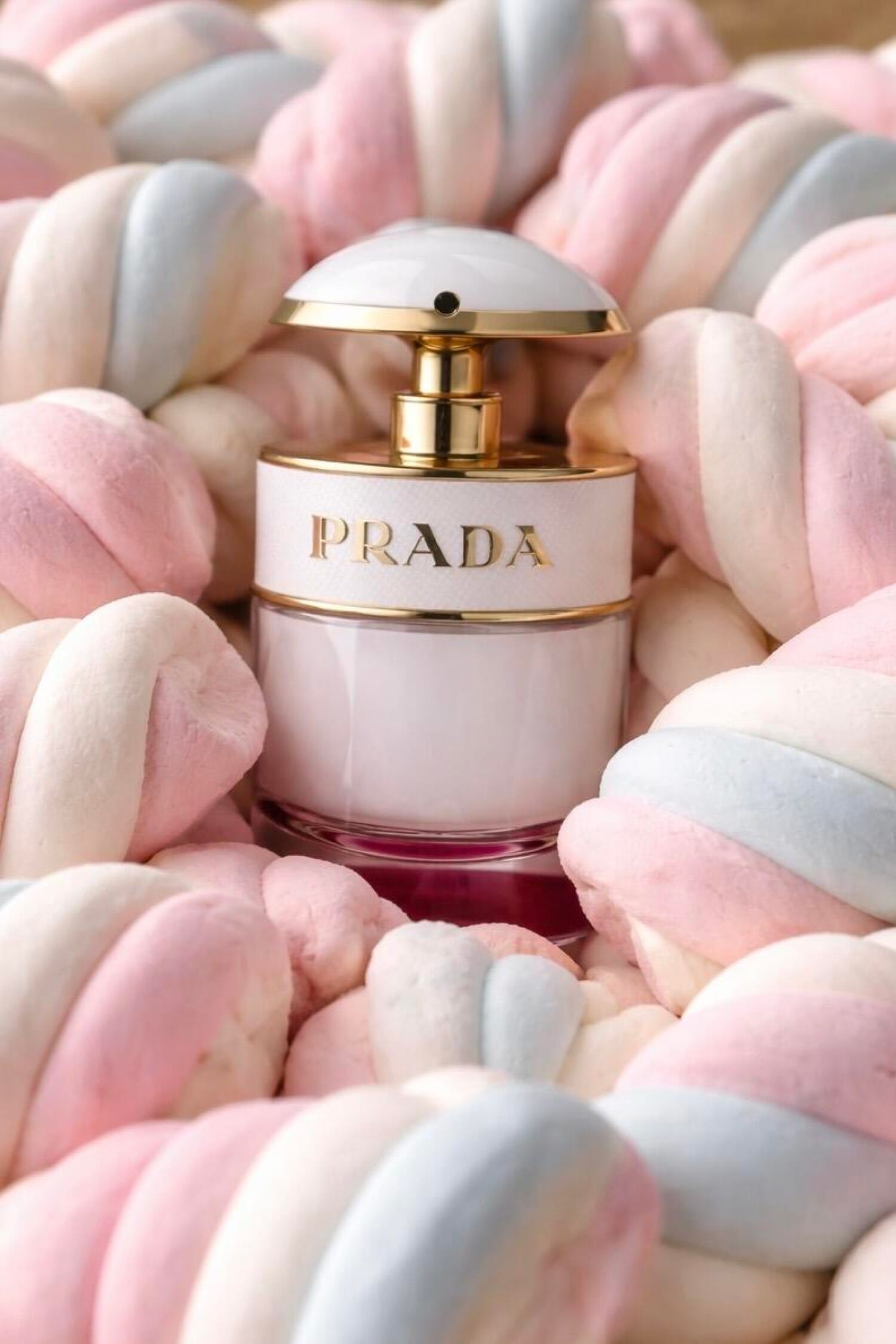 Prada Candy Kiss, bottle, angle